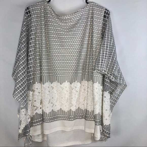 I.N. Studio Women’s Plus Poncho Blouse 3x NWT - Picture 8 of 8